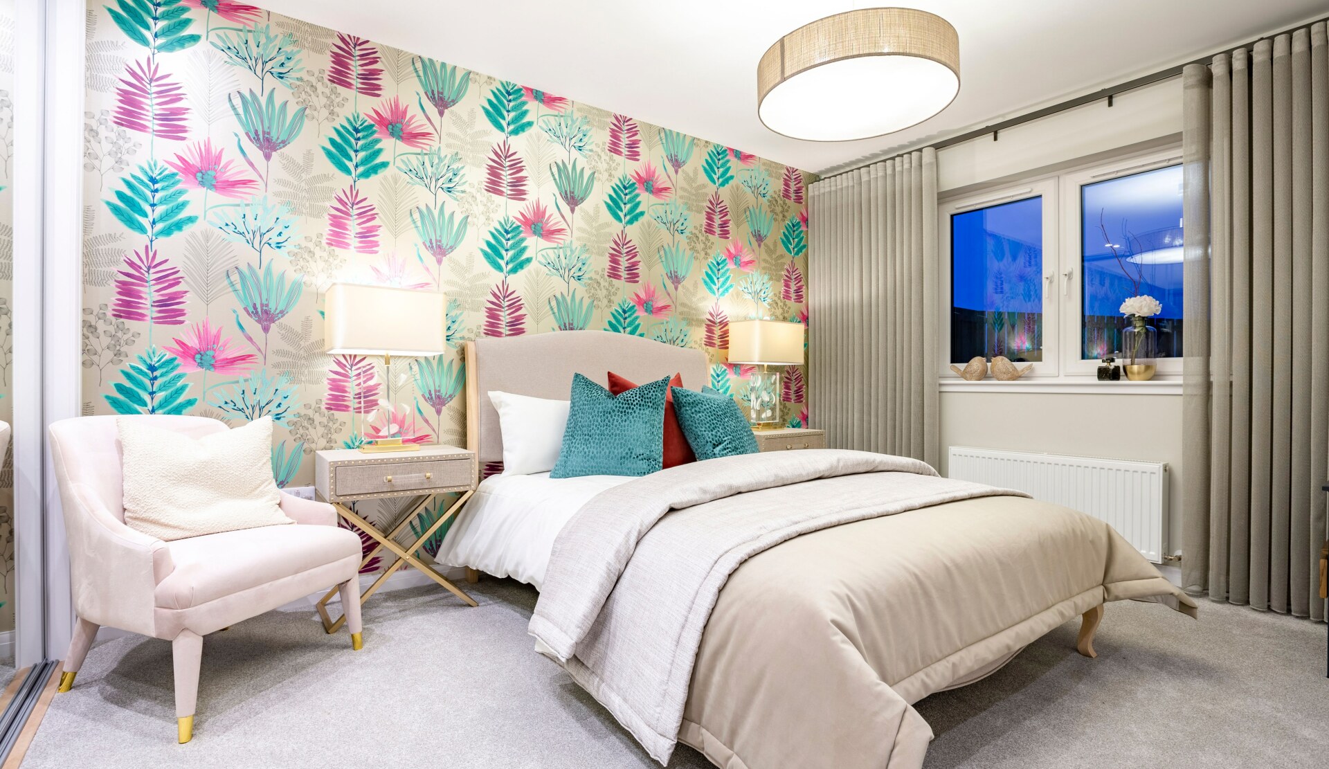 Lochy HV Bedroom 1 OPP