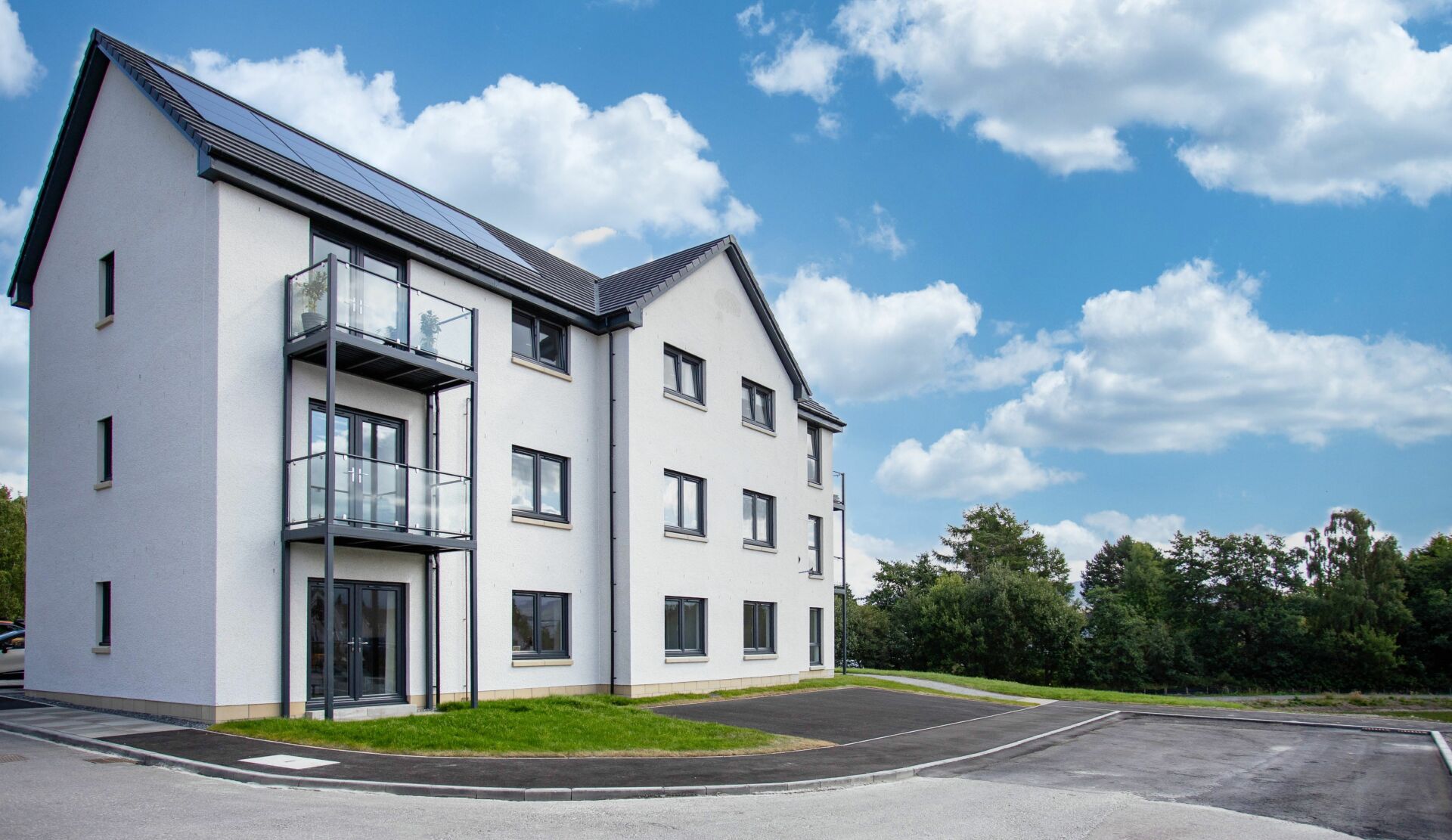 Clunie Cantray exterior (2)