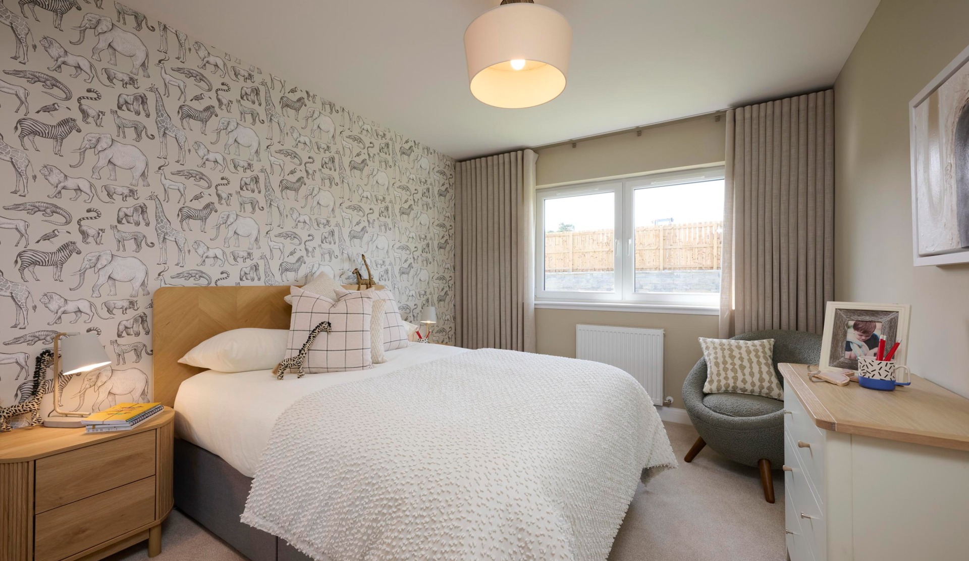The Carnegie bedroom 3 AS